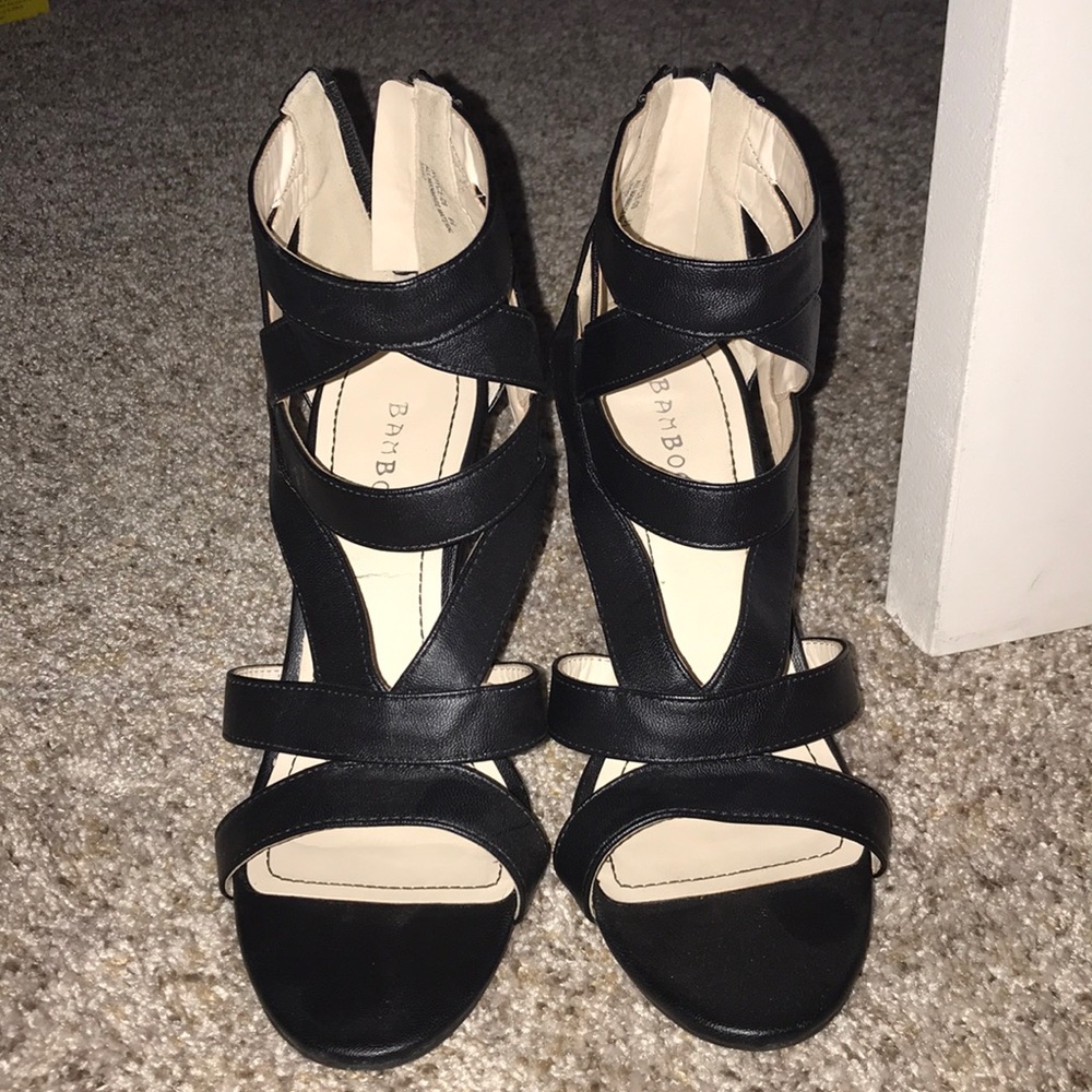 Black strap wedges worn once